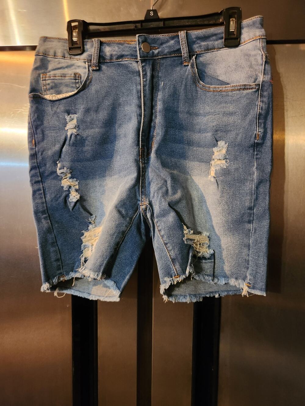 Shein Curve Distressed Denim Bermuda Shorts Women's 0XL Blue Frayed Hem